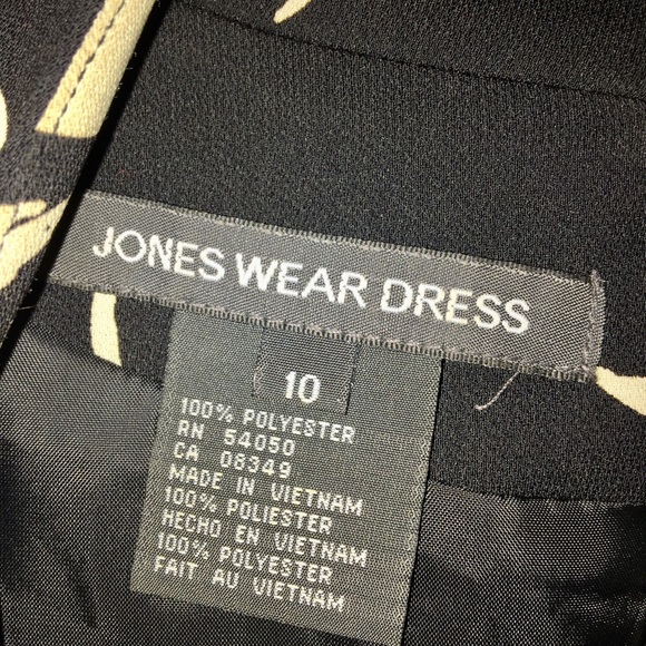 Jones Wear Floral Black and White Dress - Picture 4 of 4